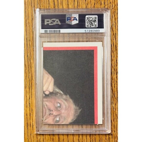 1985 Topps WWF Stickers Hulk Hogan Rookie RC #16 PSA 8 NM-MT - Picture 2 of 2